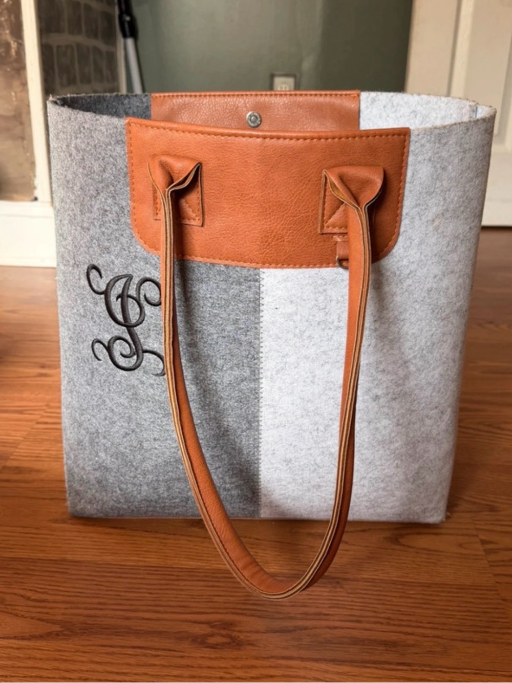 Felt Tote Bag with Tan Leather Trim - Gray/Light Gray